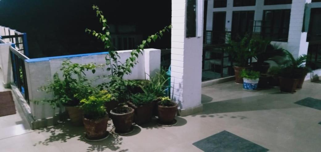 Appartamento Vamoose Srishty Choice Rudraprayāg Esterno foto