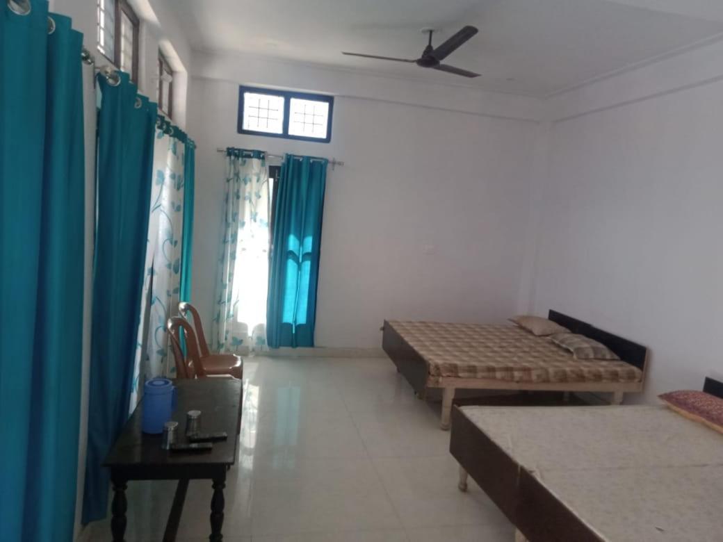 Appartamento Vamoose Srishty Choice Rudraprayāg Esterno foto